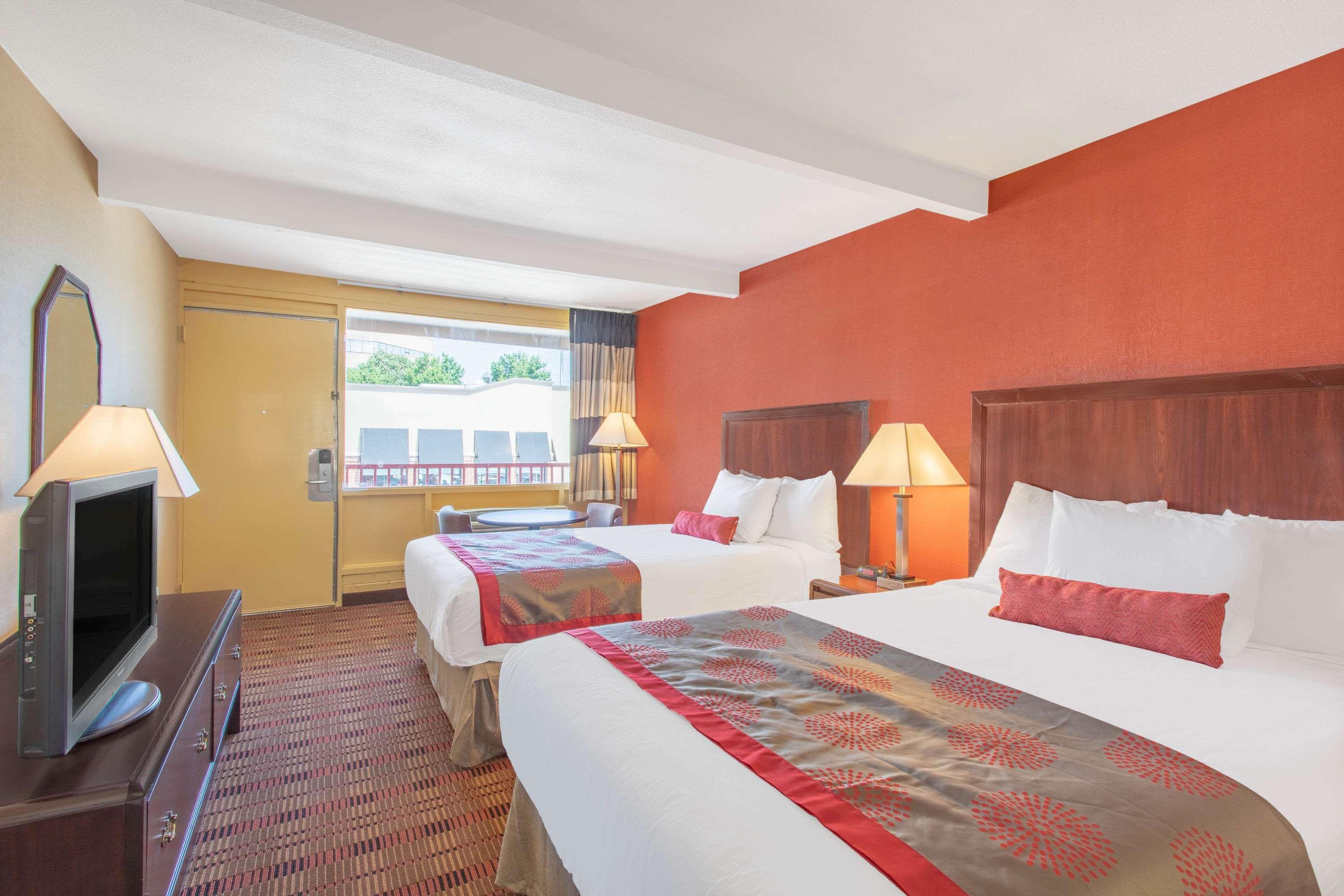 Ramada Limited Cockeysville Esterno foto