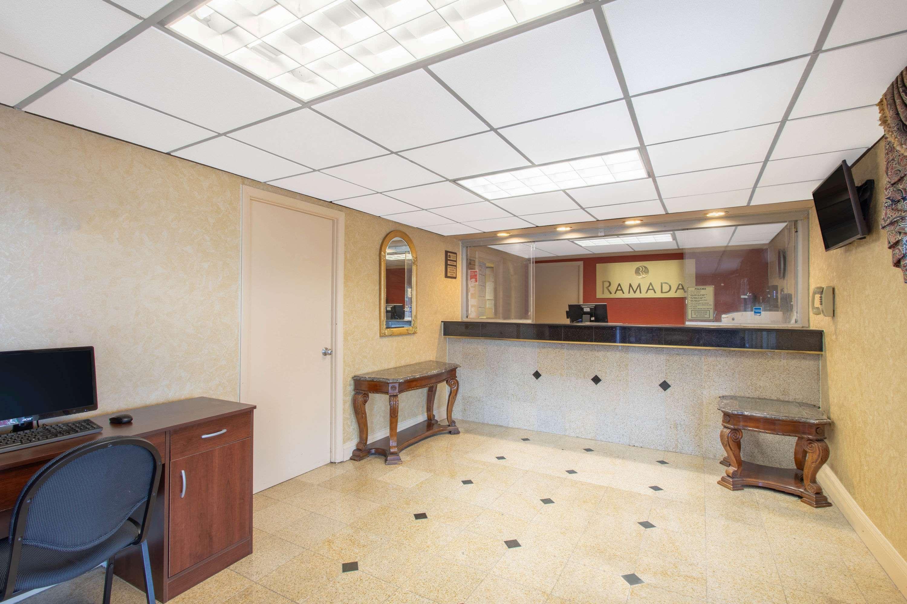 Ramada Limited Cockeysville Esterno foto