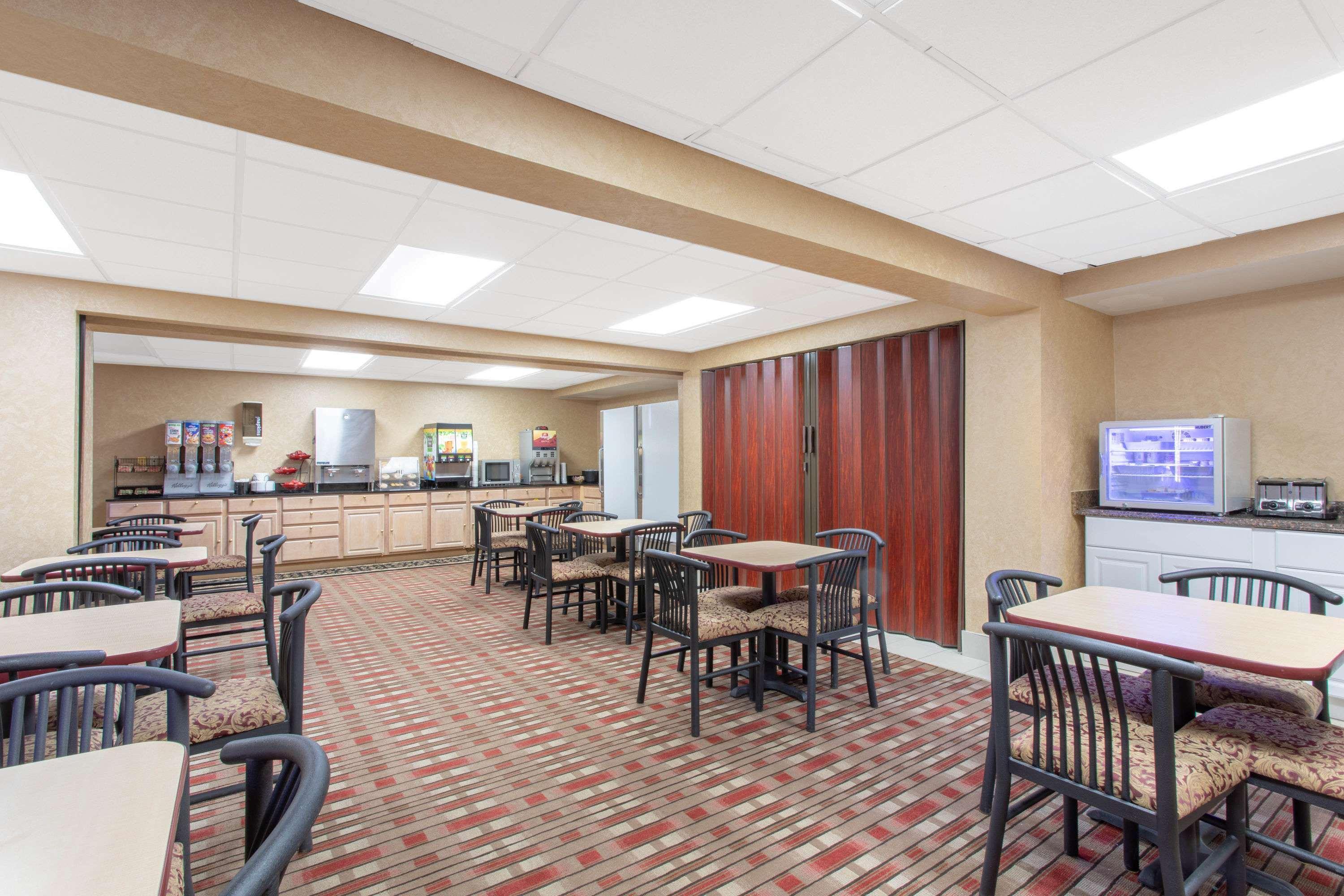 Ramada Limited Cockeysville Esterno foto