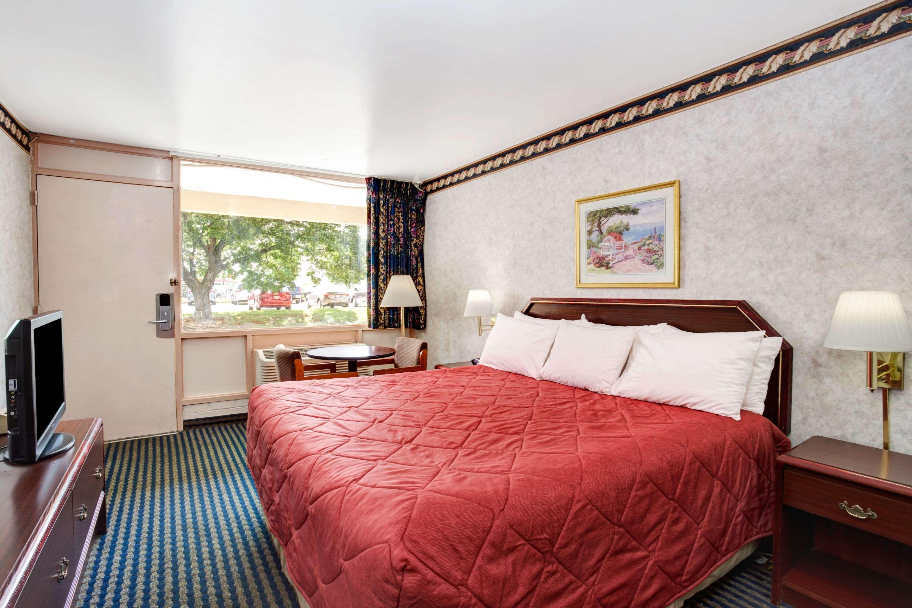 Ramada Limited Cockeysville Esterno foto