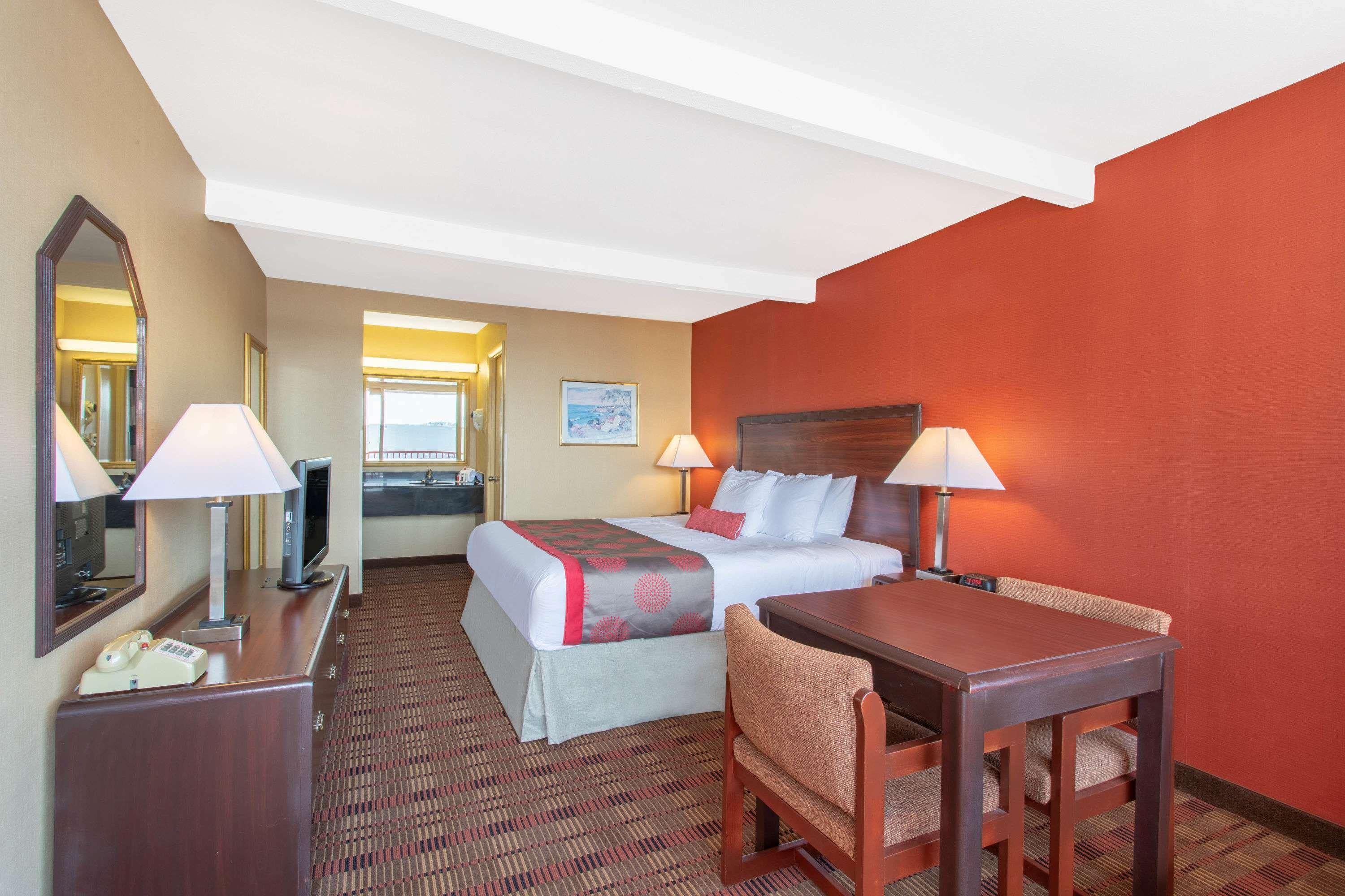 Ramada Limited Cockeysville Esterno foto