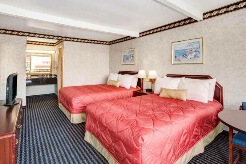 Ramada Limited Cockeysville Esterno foto